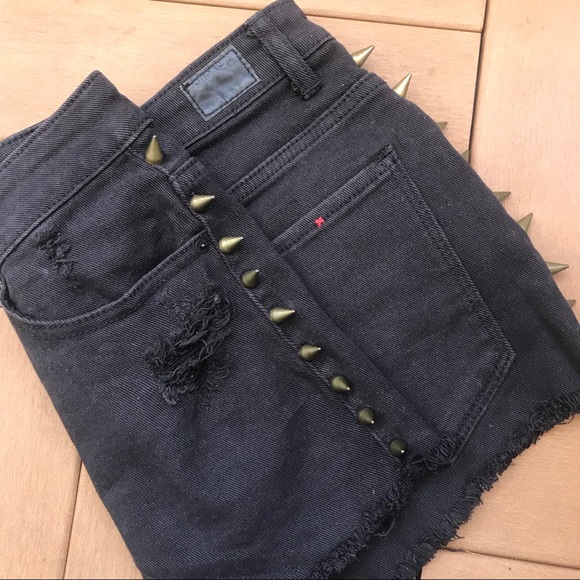 High waisted denim shorts with brass spikes - Picture 3 of 4